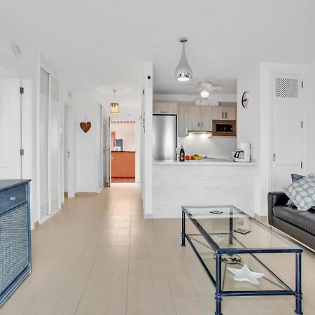 Top Floor, Sea View, Huge Terrace, Heated Pool, Garage Los Cristianos  Exteriör bild