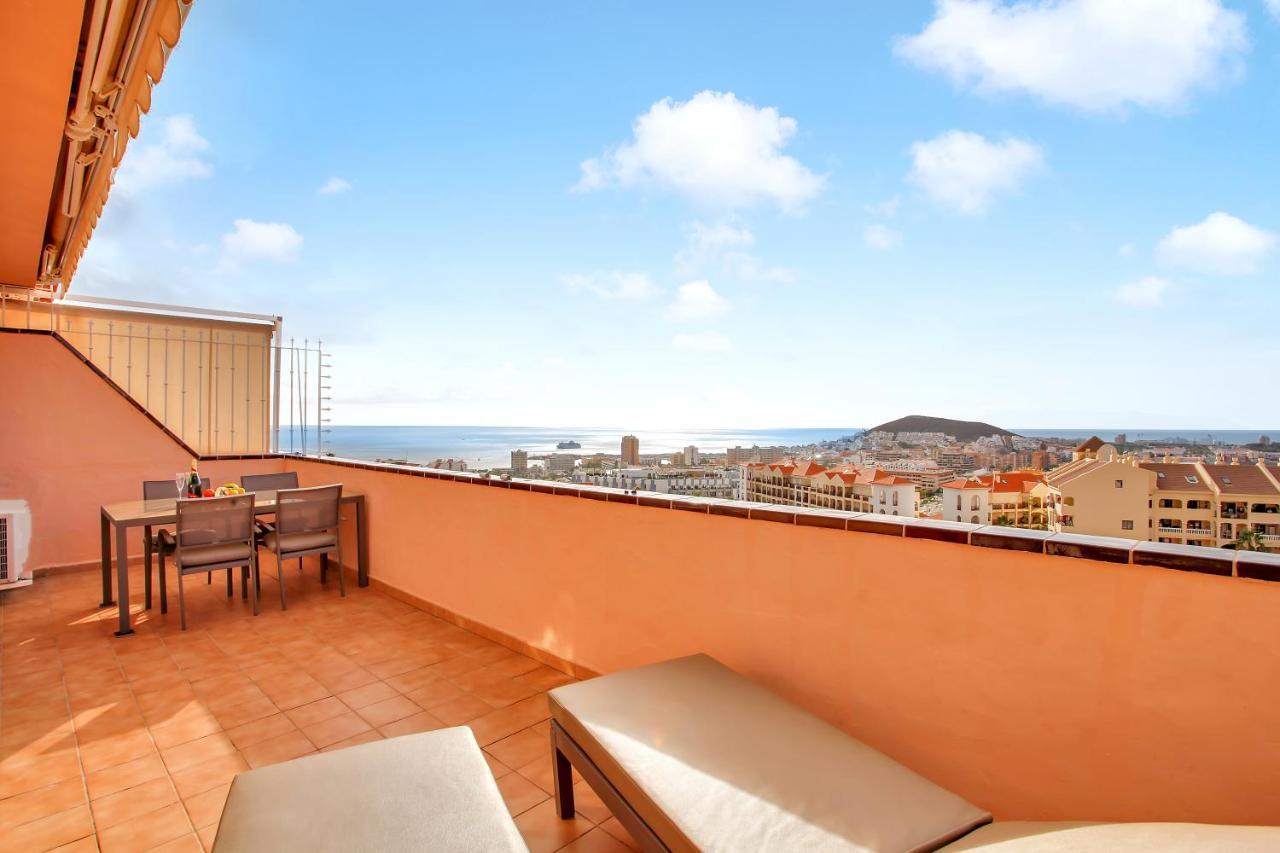 Top Floor, Sea View, Huge Terrace, Heated Pool, Garage Los Cristianos  Exteriör bild