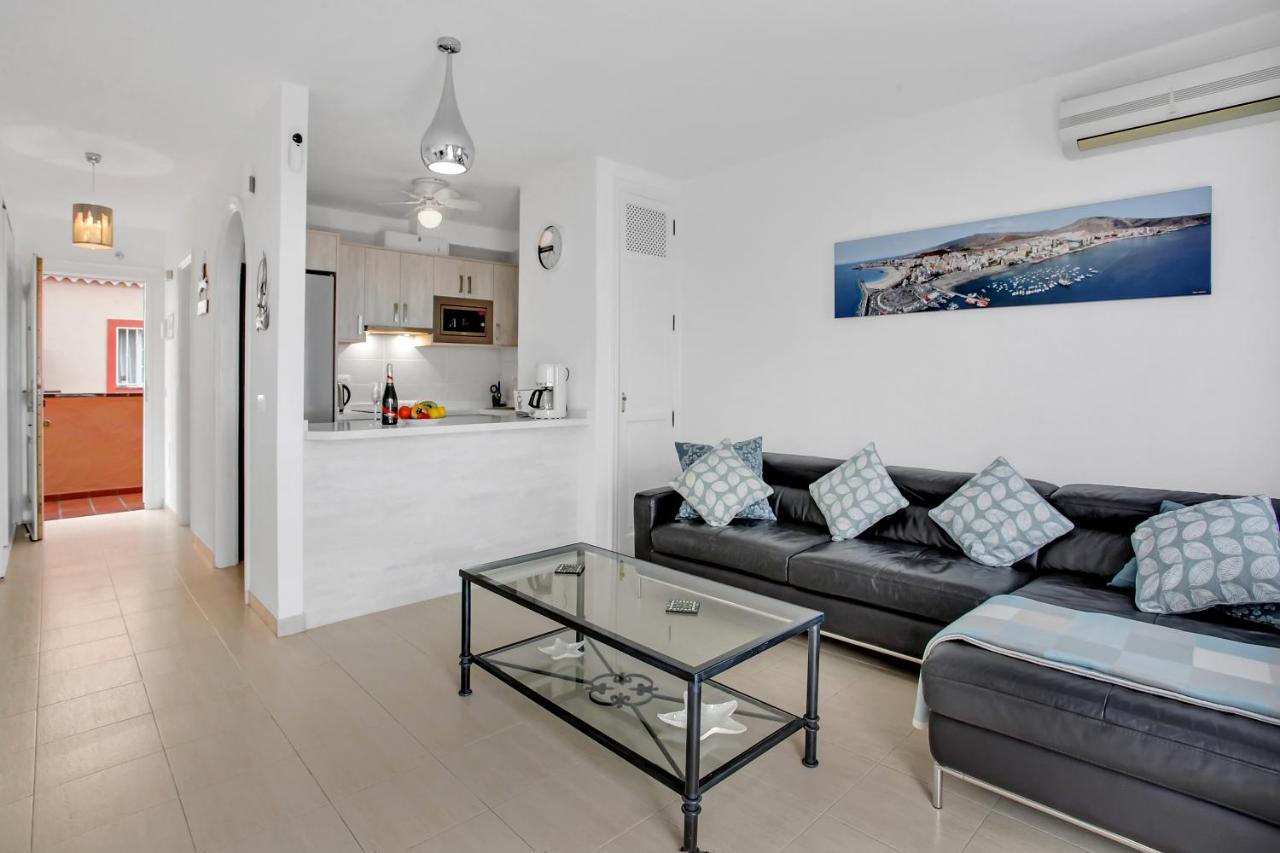 Top Floor, Sea View, Huge Terrace, Heated Pool, Garage Los Cristianos  Exteriör bild