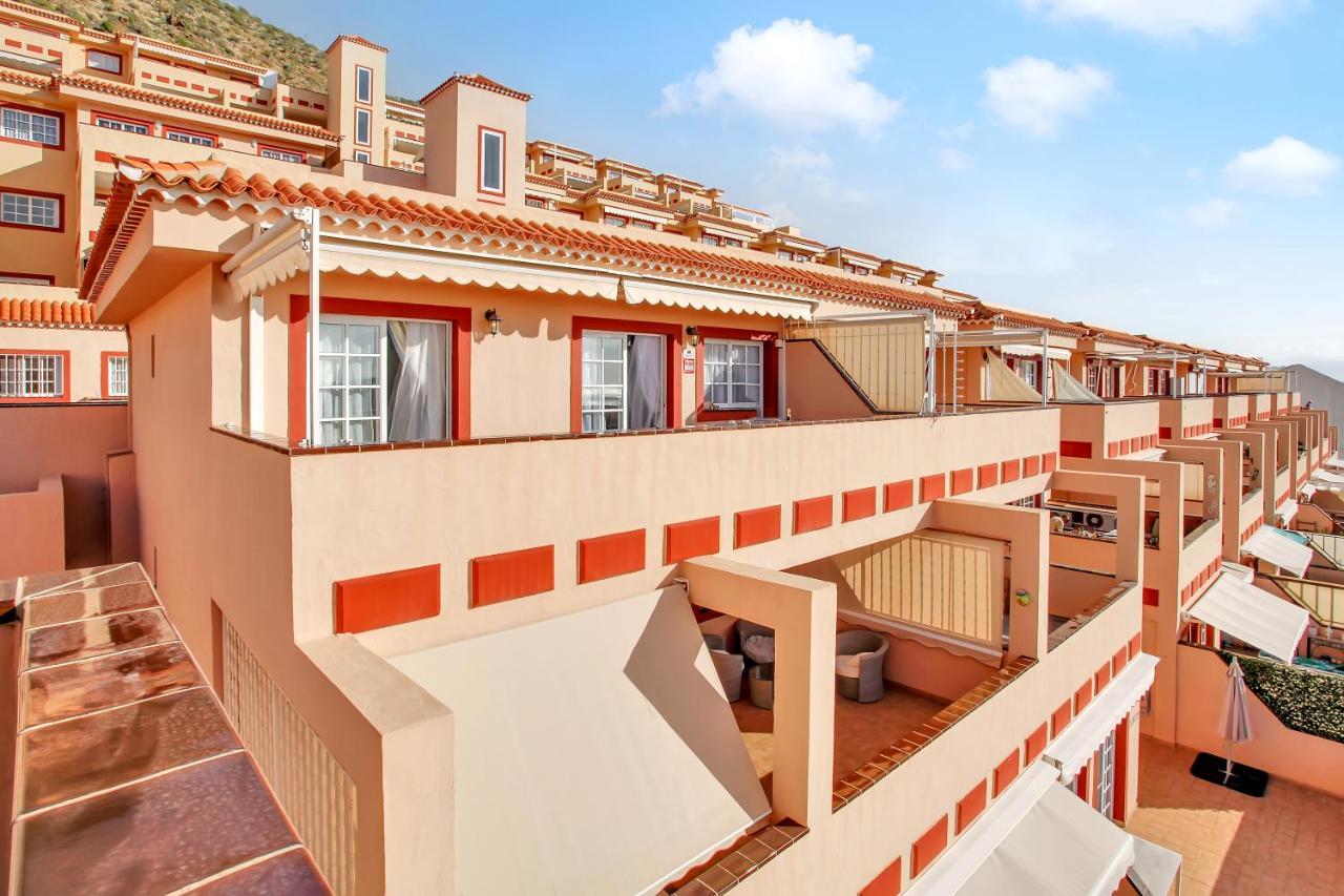 Top Floor, Sea View, Huge Terrace, Heated Pool, Garage Los Cristianos  Exteriör bild